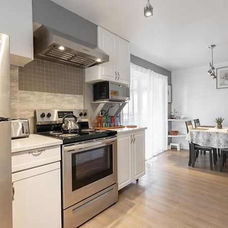 Comfortable Spacious House With Parking Brossard Buitenkant foto