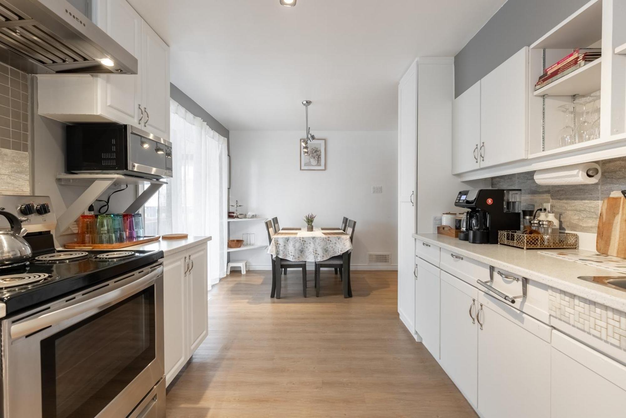 Comfortable Spacious House With Parking Brossard Buitenkant foto