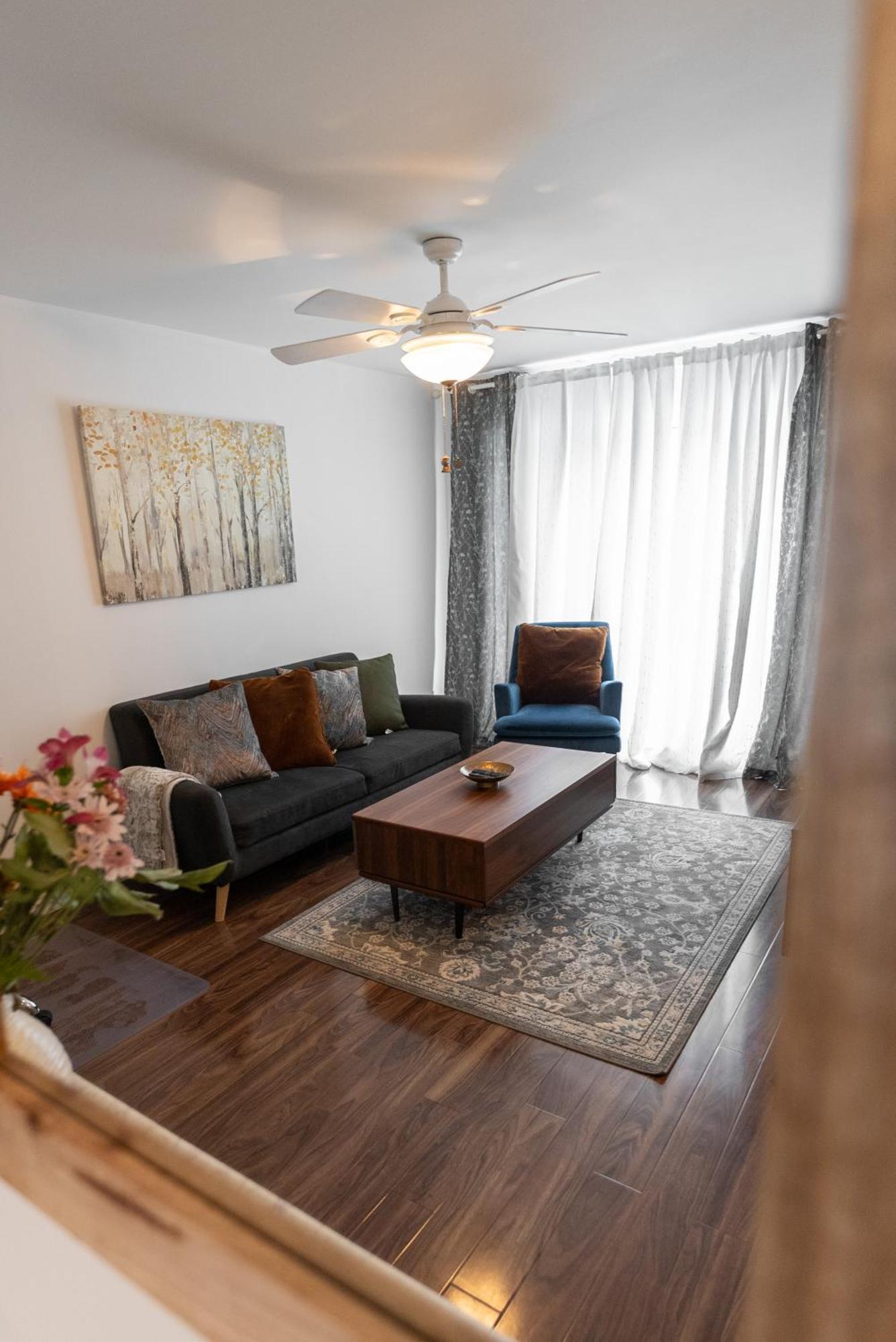 Comfortable Spacious House With Parking Brossard Buitenkant foto