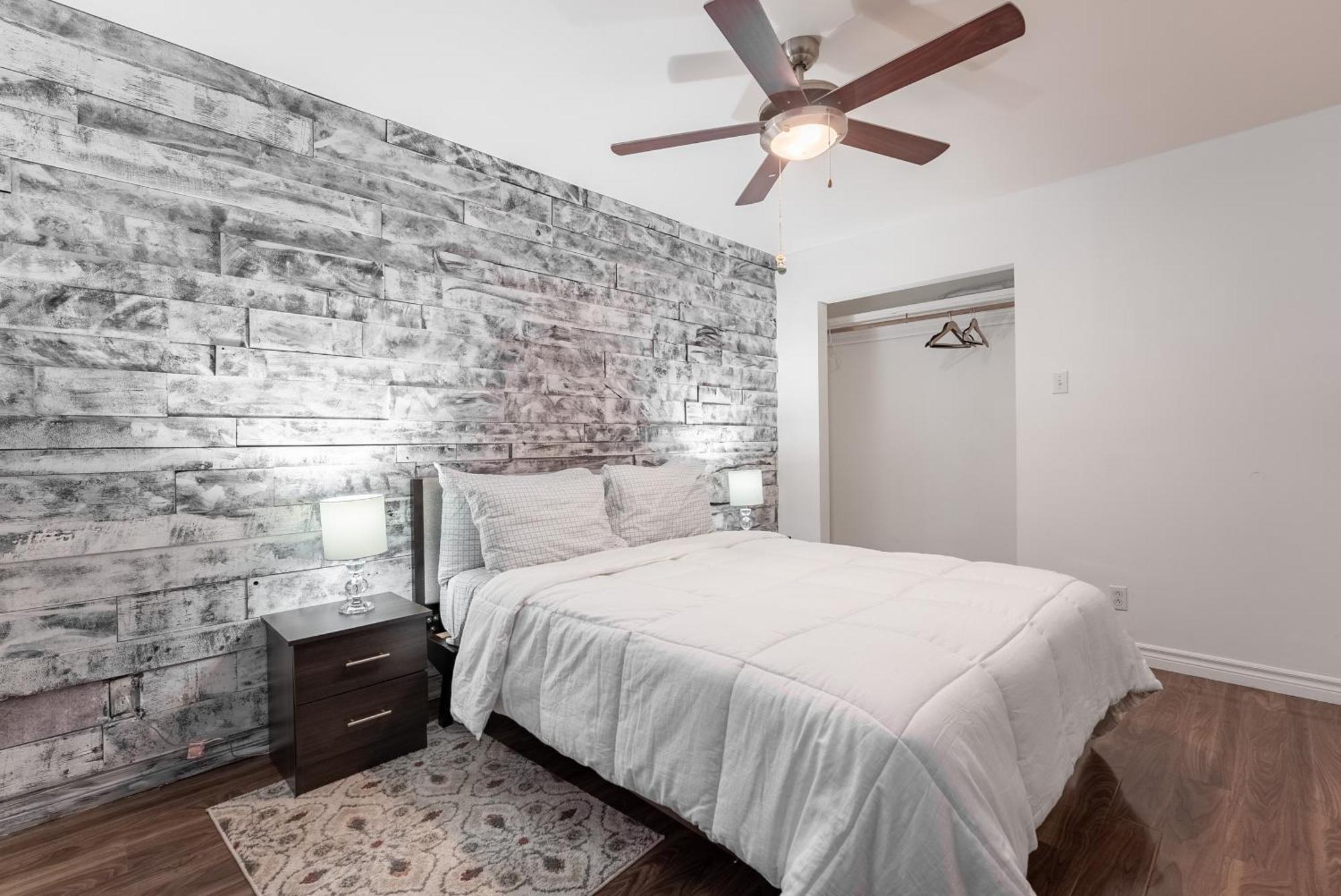 Comfortable Spacious House With Parking Brossard Buitenkant foto