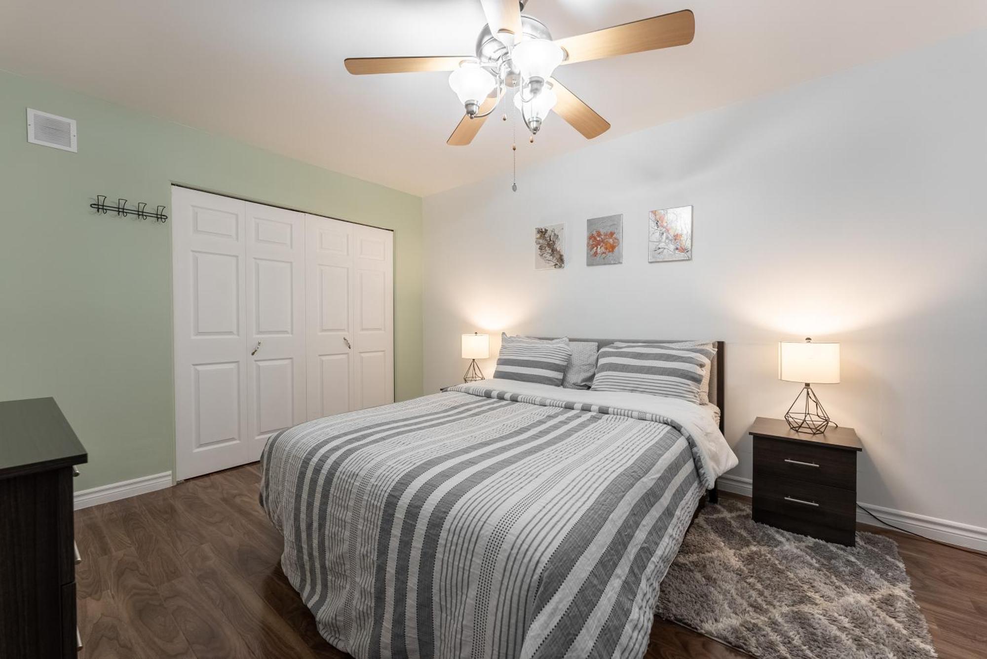 Comfortable Spacious House With Parking Brossard Buitenkant foto