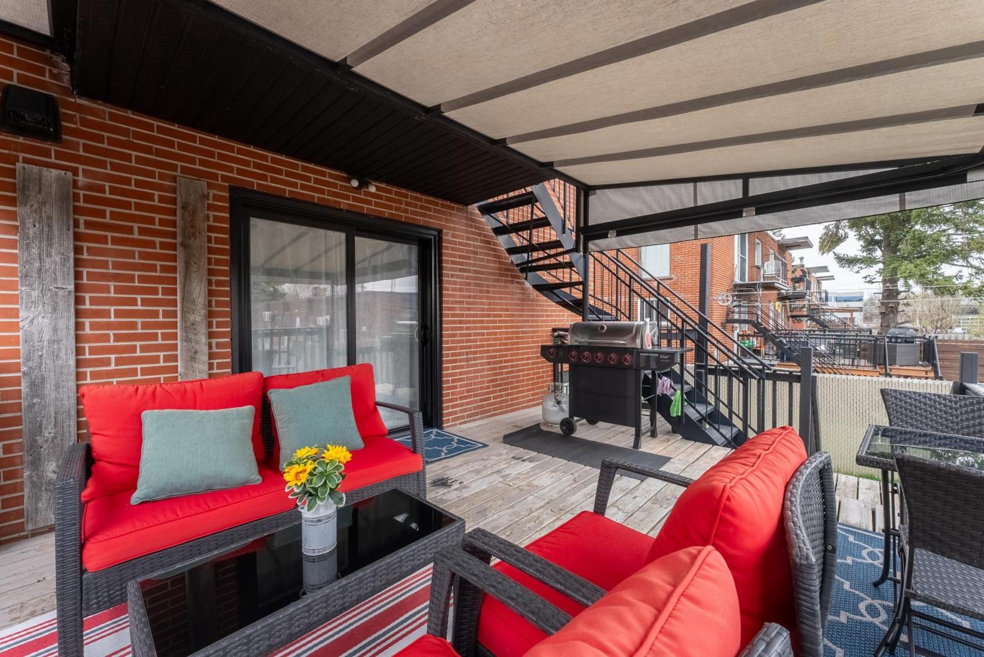 Comfortable Spacious House With Parking Brossard Buitenkant foto