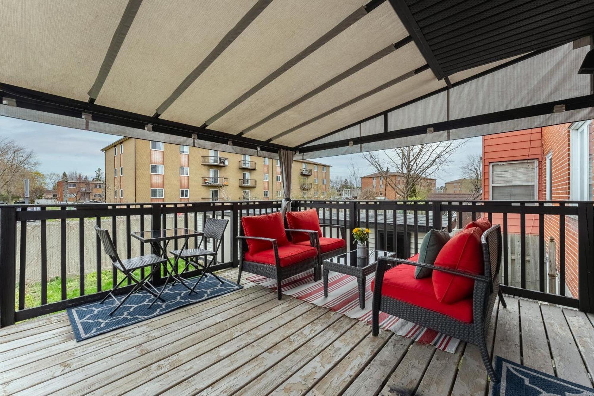 Comfortable Spacious House With Parking Brossard Buitenkant foto
