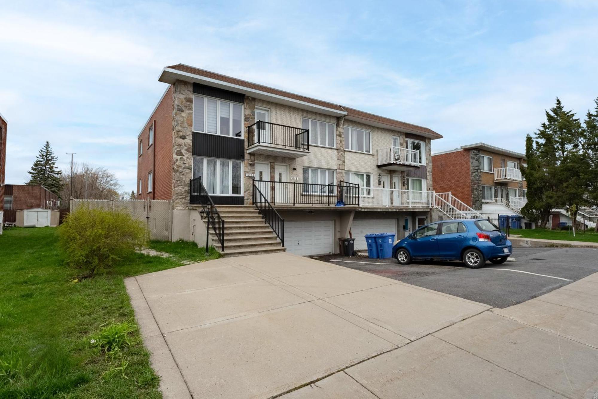Comfortable Spacious House With Parking Brossard Buitenkant foto